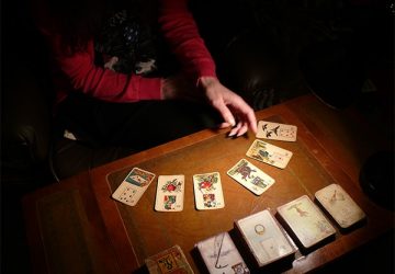 Bói tình yêu bằng bài tarot cảnh cửa mở ra tình yêu của bạn