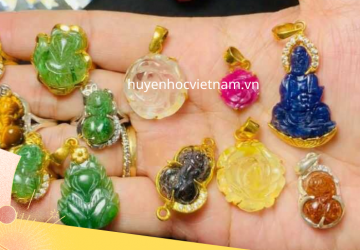 mặt dây chuyền phong thủy